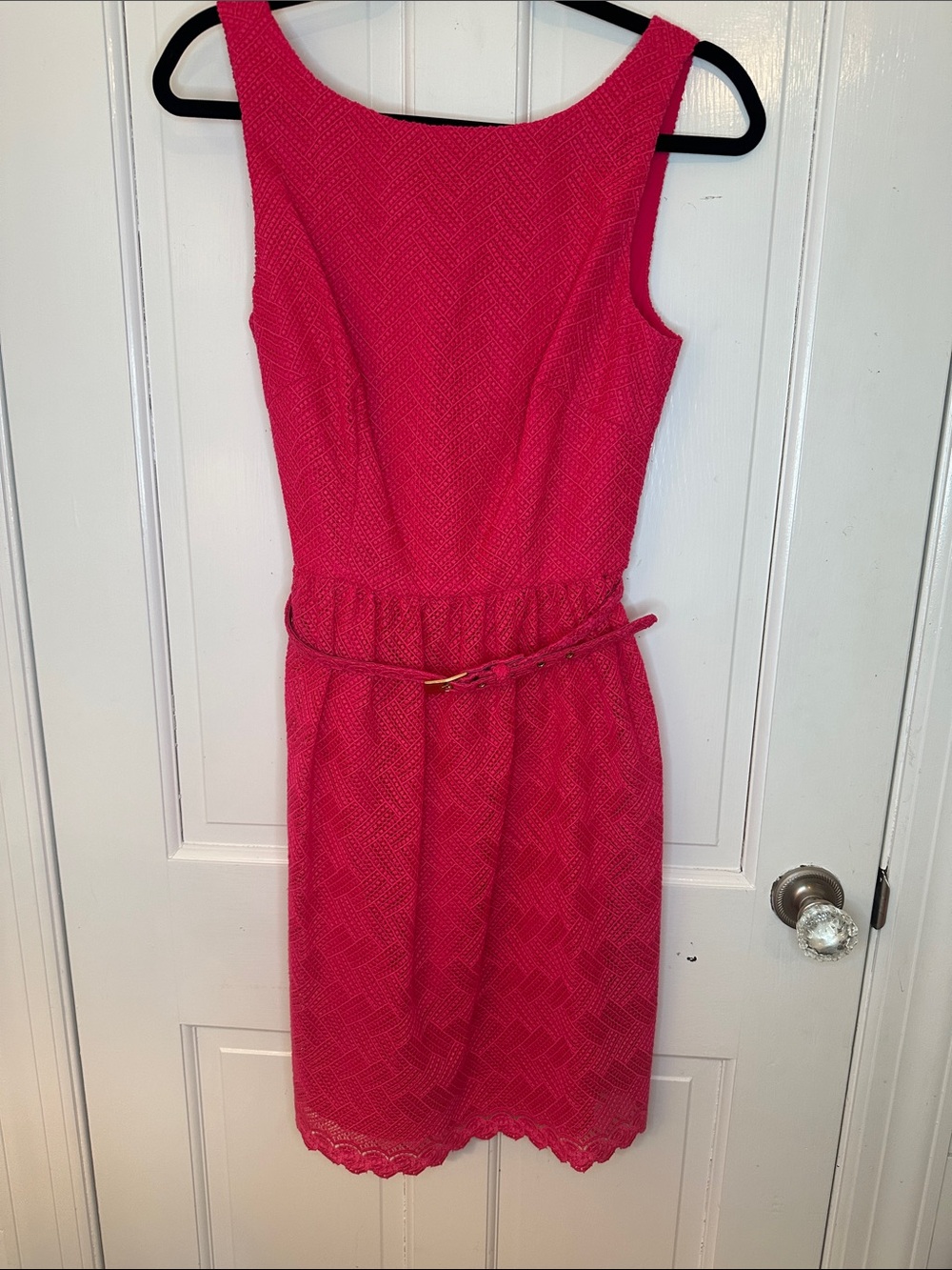 Trina Turk Hot‎ Pink Textured Lace Sleeveless Belted Midi Dress size 4 EUC